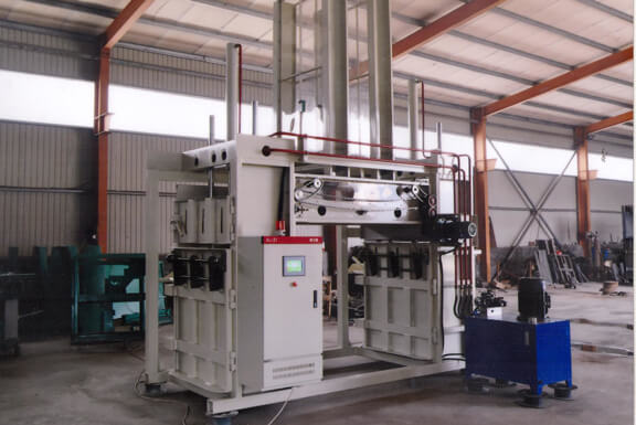 Hydraulic cotton baling machine